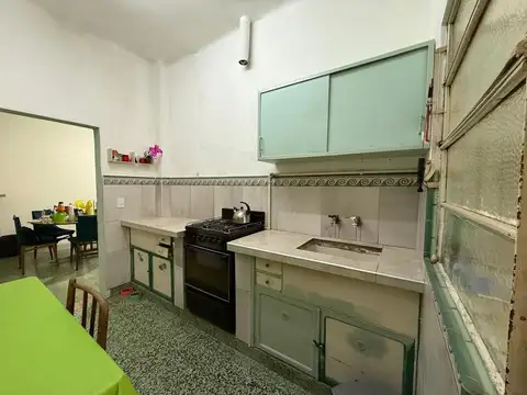 VENTA CASA 4 AMB Y DEPTO 2 AMB BELLA VISTA CENTRO
