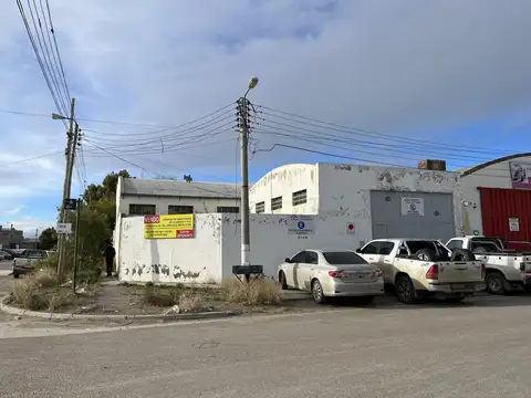 Nave Industrial en calle Juan de Dios Trevisan