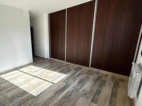 Casa en Alquiler al Este