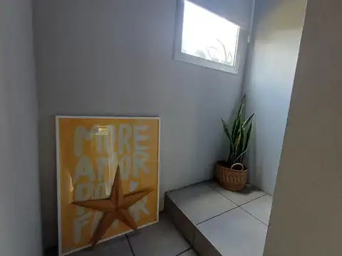 Casa en Alquiler con 1 cochera