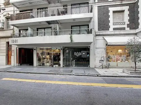 Espectacular Local en el corazón de Recoleta