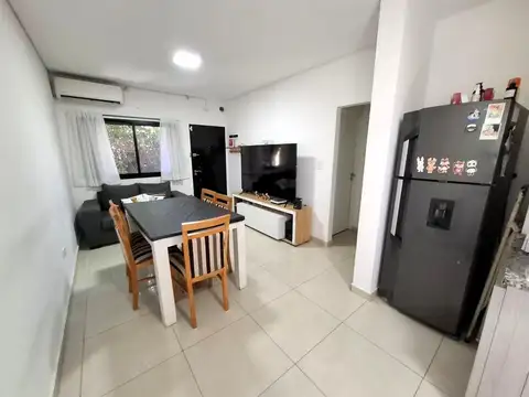 CASA DE 2 DORMITORIOS (4 AMB.), C/PATIO, TERRAZA Y QUINCHO