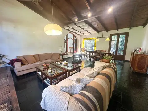 Casa en Venta al Oeste