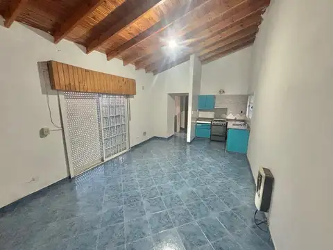 Depto Tipo Casa 5 ambientes con 2 baños