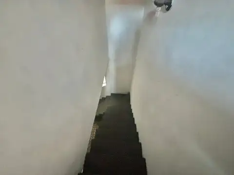 Depto Tipo Casa en Venta 27 años