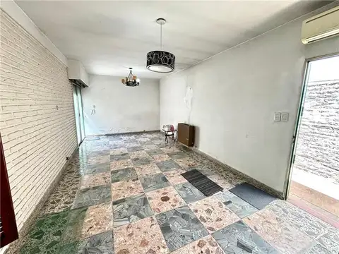Depto Tipo Casa en Venta con 1