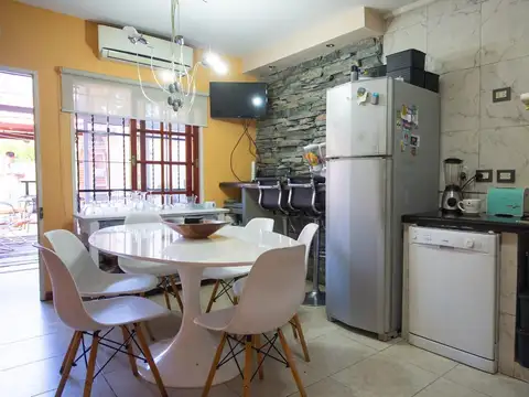 Depto Tipo Casa en Venta de 4 ambientes