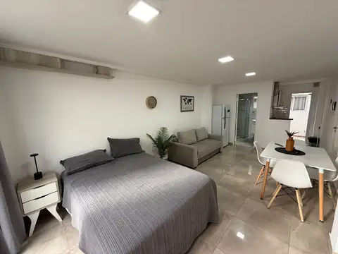 Hipólito Yrigoyen 3600