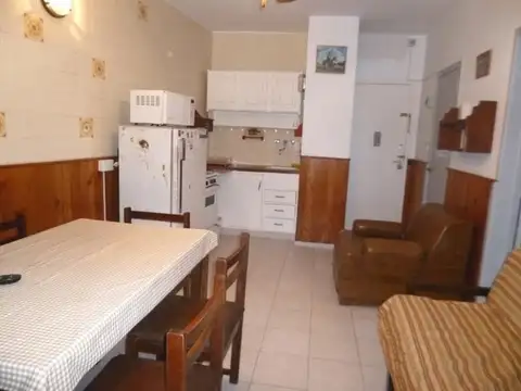 Calle 22 100, Piso 2