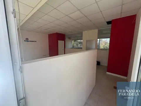 Oficina en Alquiler en Villa Gobernador Udaondo, USD 1.200
