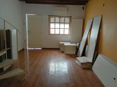 Depto Tipo Casa en Alquiler de Monoambiente