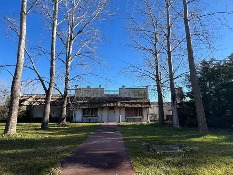 Quinta en venta - 3 Dormitorios 3 Baños - 10000mts2 - Mercedes