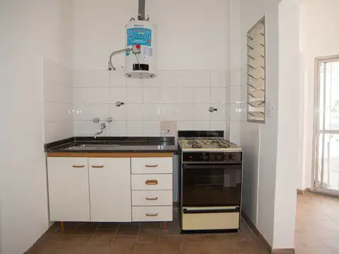 Depto Tipo Casa 2 ambientes con 1 baño