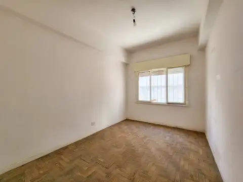 Depto Tipo Casa en Venta en Villa del Parque, USD 70.000