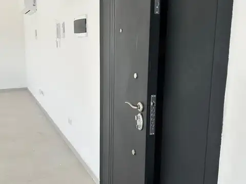 Oficina en Alquiler en Neuquen, USD 2.000