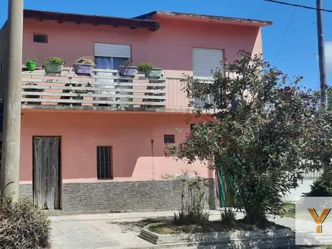Casa en venta - 5 Dormitorios 3 Baños - 139Mts2 - San Clemente del Tuyú