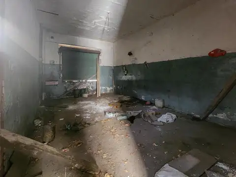 Galpon en Venta 31  mts Fondo