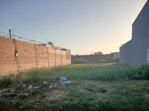 Terreno / Lote en venta de 360m2 ubicado en La Plata