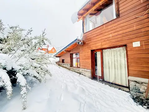 Alquiler Cabaña Bariloche Villa Catedral Base del Cerro Catedral cuatro personas cochera 2 ambientes