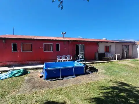 Casa en Venta con 5 cocheras