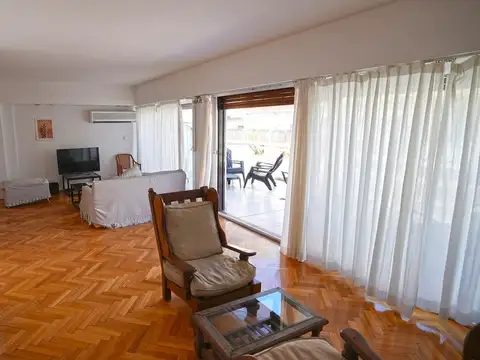Departamento en Venta de 4 dormitorios