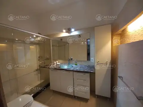 Vende casa de 3 dormitorios totalmente reformada. Con piscina climatizada. Cerca de colegios, Punta del Este