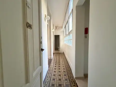 Excelente 2 ambientes en alquiler en Recoleta.