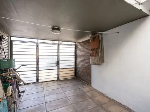 Depto Tipo Casa en Venta con 1 cocheras