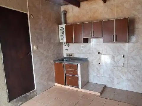 CASA DE 1 DORMITORIO