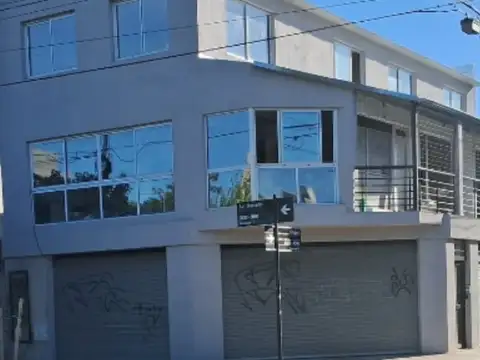 A ESTRENAR ! EN ESQUINA