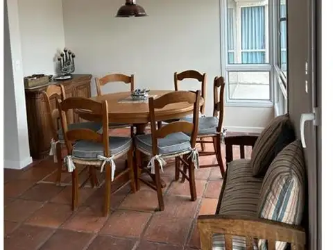 Departamento 5 ambientes con 2 baños