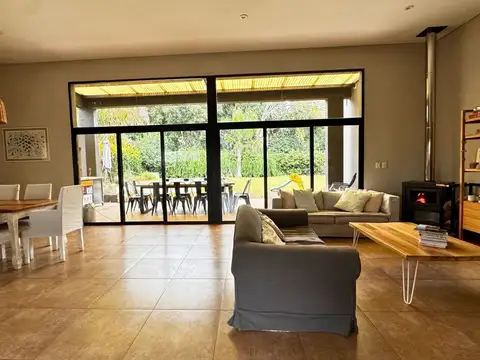 Casa en Venta de 3 dormitorios