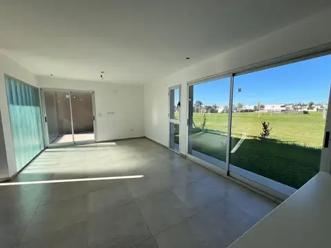 Casa en Alquiler al Norte