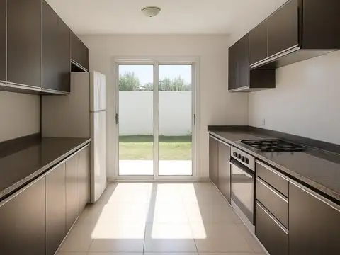 Casa 7 ambientes con 2 baños