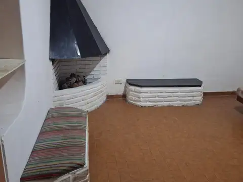 Depto Tipo Casa en Alquiler de 1 dormitorio