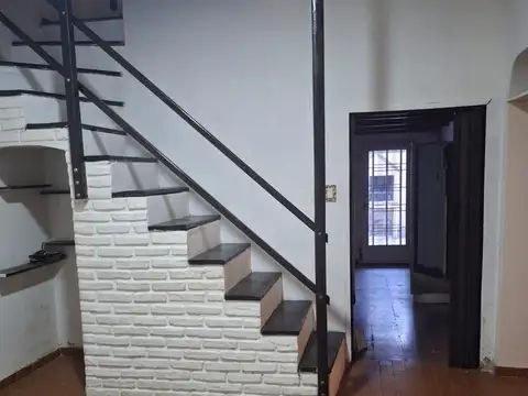 Depto Tipo Casa en Alquiler en Temperley, $ 610.000