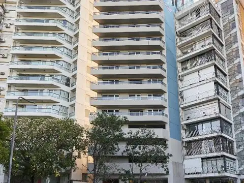 Av Libertad  300