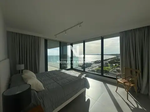 Departamento de 4 dormitorios en venta en Torre Venetian