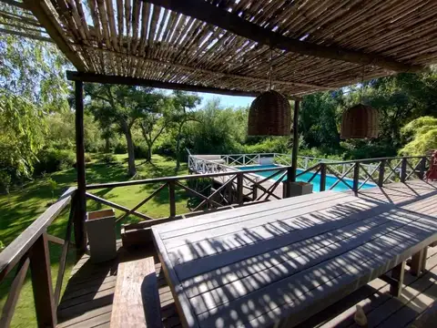 Venta de Casa de Campo 4 Ambientes en Delta Tigre