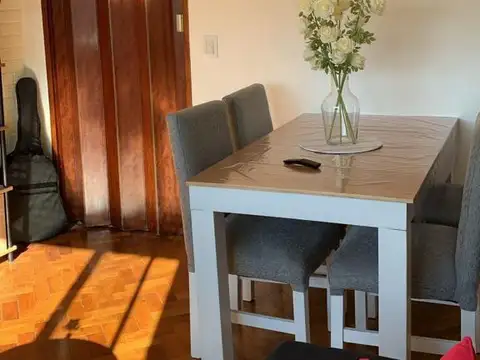 Departamento en venta - 2 Dormitorios 1 Baño - 70Mts2 - Monserrat