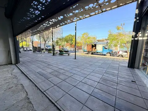Local - Alquiler - Argentina, Capital Federal - Av. Cobo 1600
