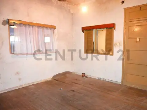 VENTA DE CASA 3 AMBIENTES - LOMAS DE ZAMORA