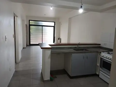 Depto Tipo Casa en Alquiler de 1 dormitorio
