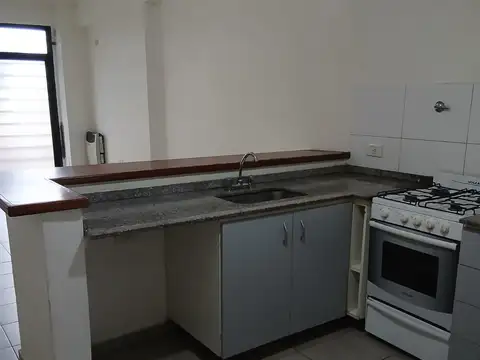 Depto Tipo Casa 2 ambientes con 1 baño