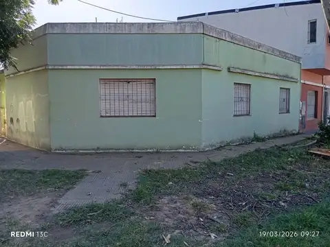 VENTA CASA 3 AMBIENTES A REFACCIONAR BELLA VISTA