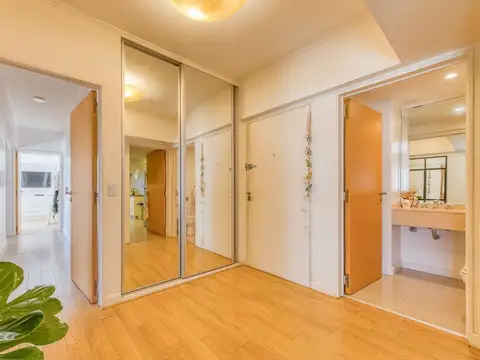 Departamento 5 ambientes con 3 baños