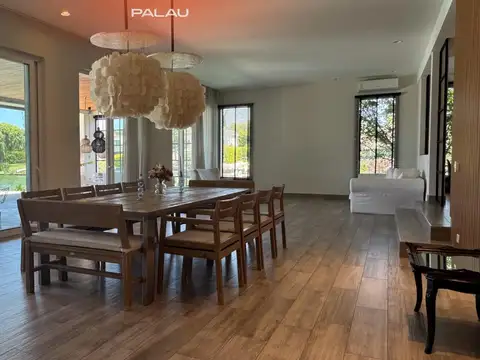 Casa 6 ambientes con 6 baños