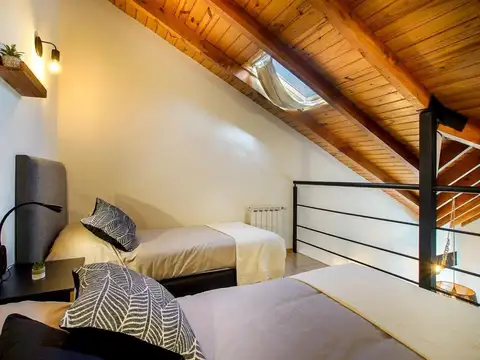 Avenida de los Pioneros 100