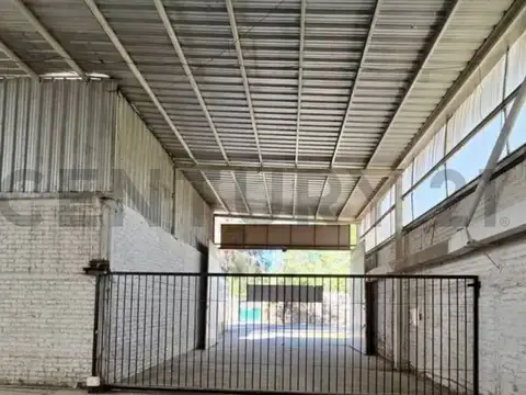 Galpon con Oficinas