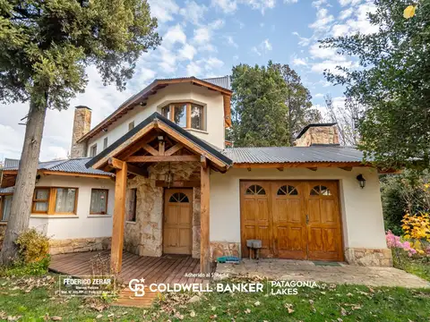 Casa en venta 4 ambientes en Bariloche con vista parcial al lago